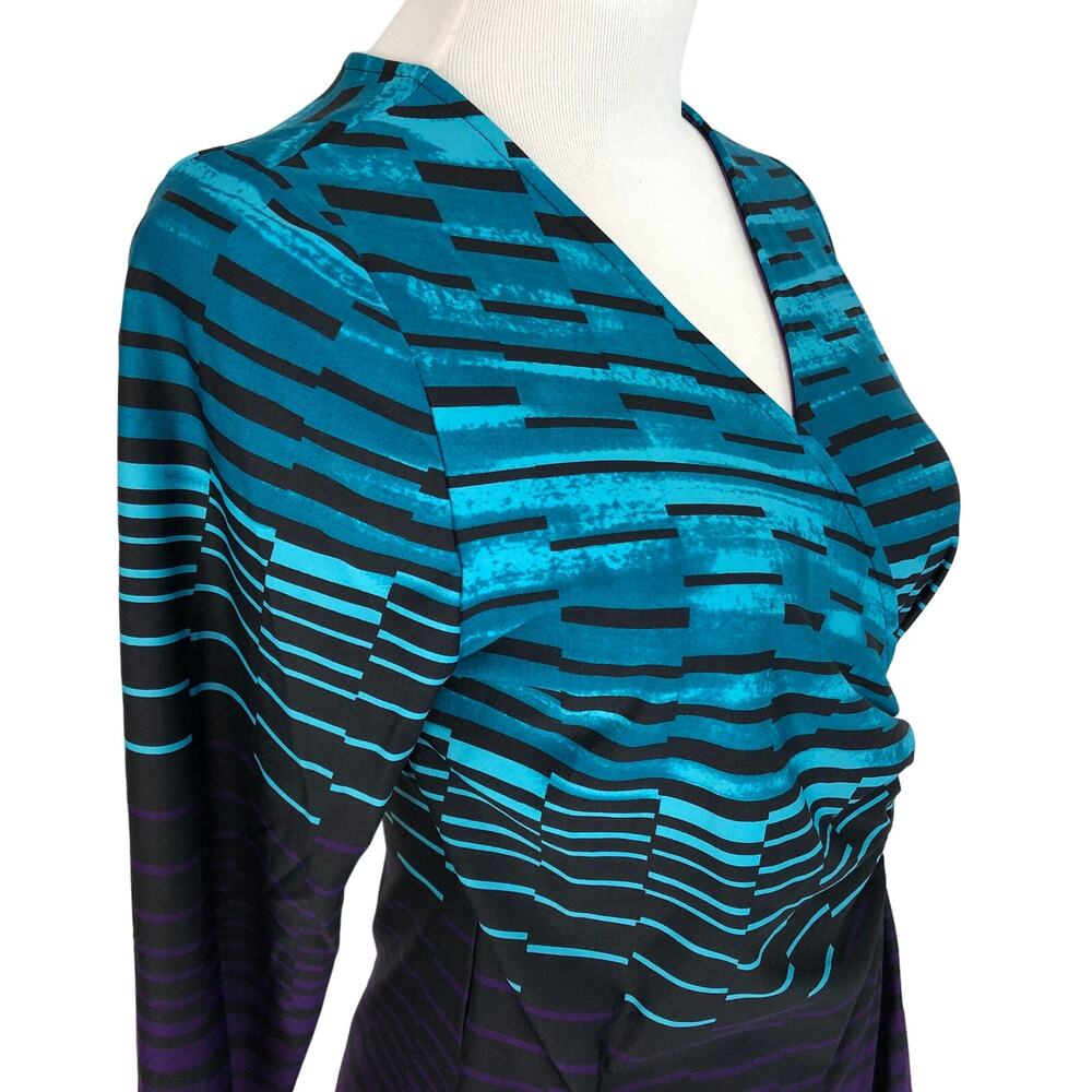New Directions Slicky Blouse V Neck Ruched Half Wrap Size Petite Small - Picture 9 of 9